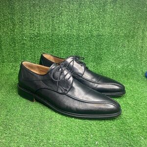 Mezlan Black Leather Oxfords